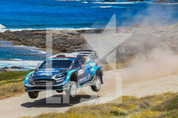 2019-06-16 - Elfyn Evans, su Ford Fiesta WRC Plus, al salto della Power Stage - WRC - RALLY ITALIA SARDEGNA - DAY 04 - RALLY - MOTORS